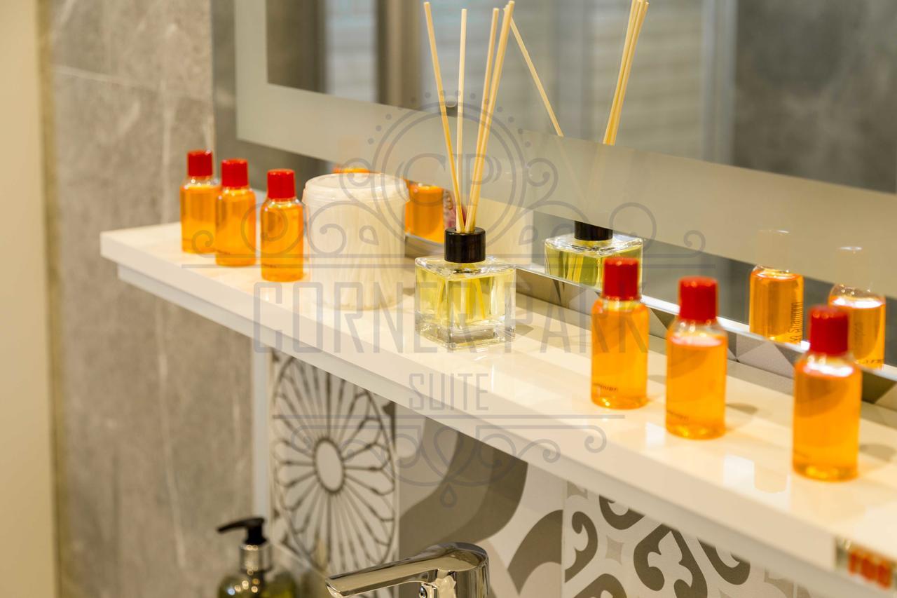 Corner Park Suite Hotel Provincia di Provincia di Istanbul Esterno foto